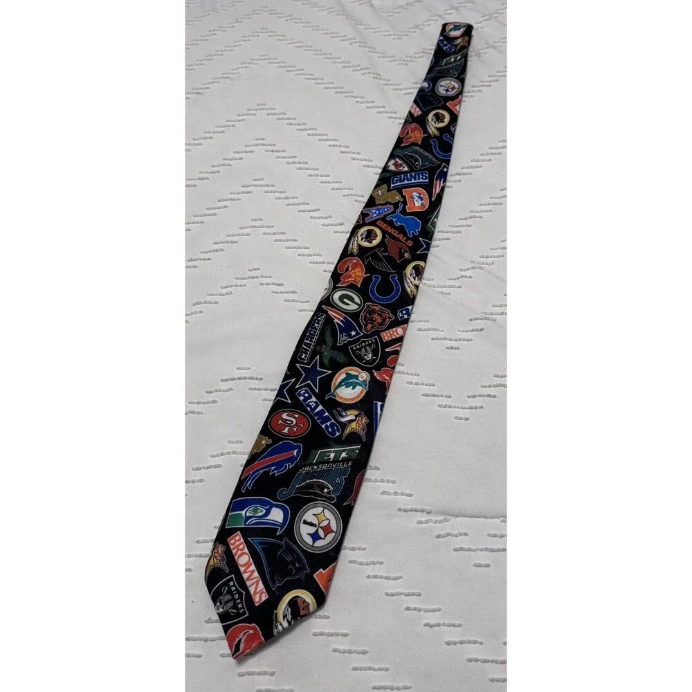Vintage 1994 NFL Mens Necktie Football Team Logos Wallywear 49ers Seahawks 54”
